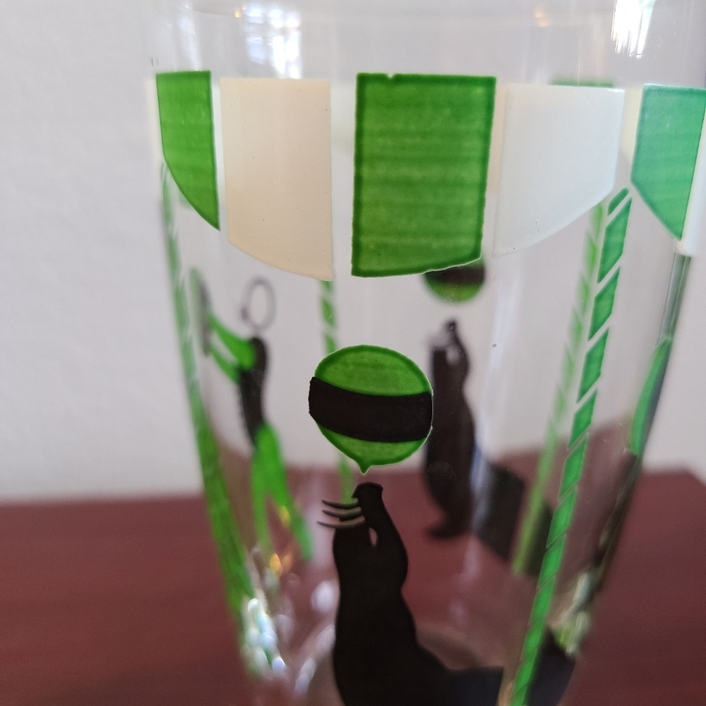 Libbey Glassware Vintage 1946 8 Ring Circus Glass Tumblers Green Seals & Trainer - Picture 2 of 8